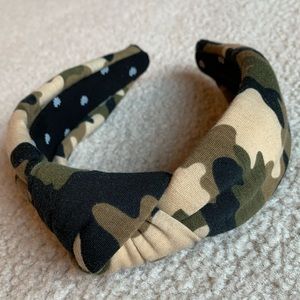 Lele Sadoughi camo headband